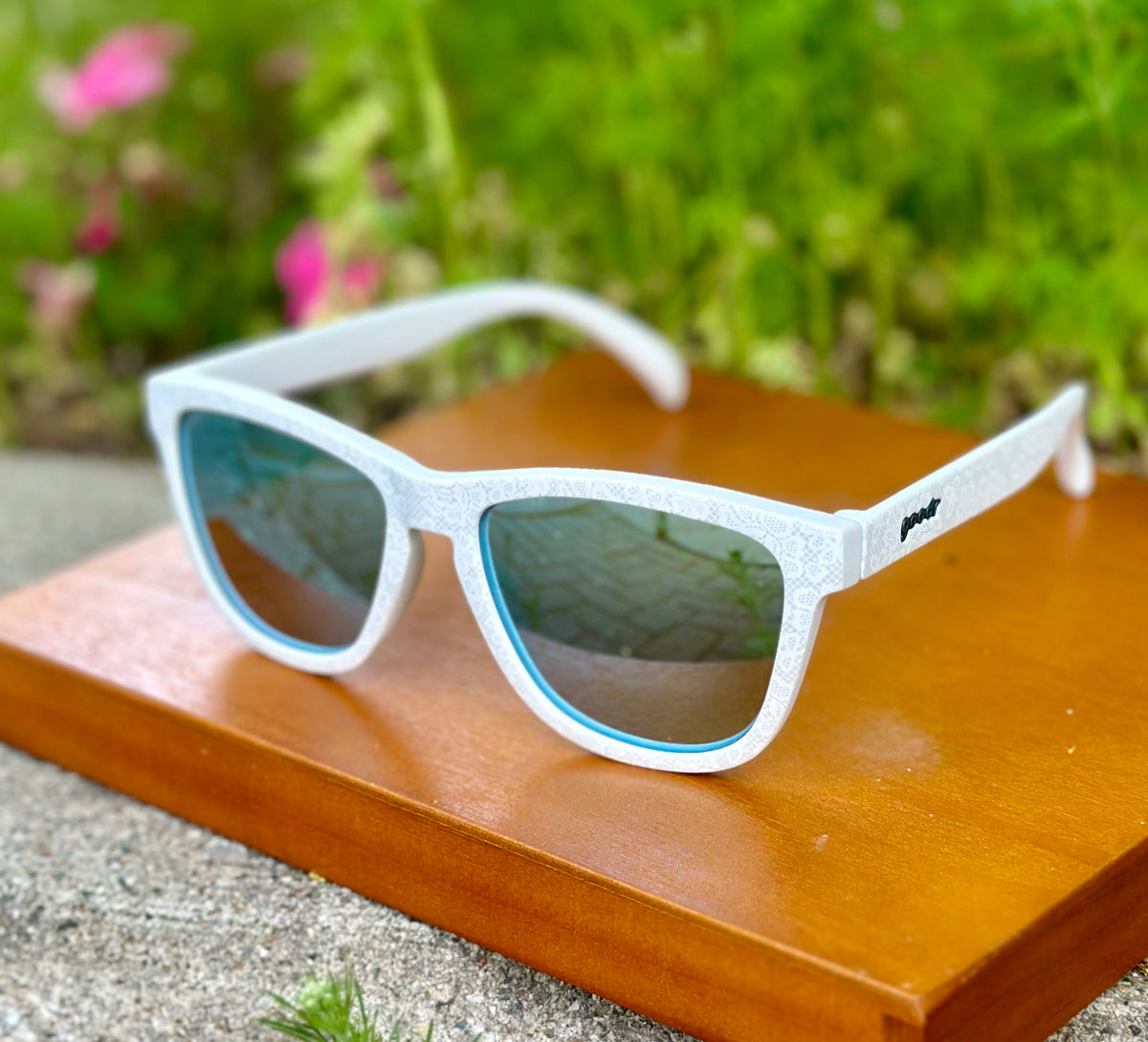 Goodr Sunglasses I Do to the Open Bar Glow Fish Studios