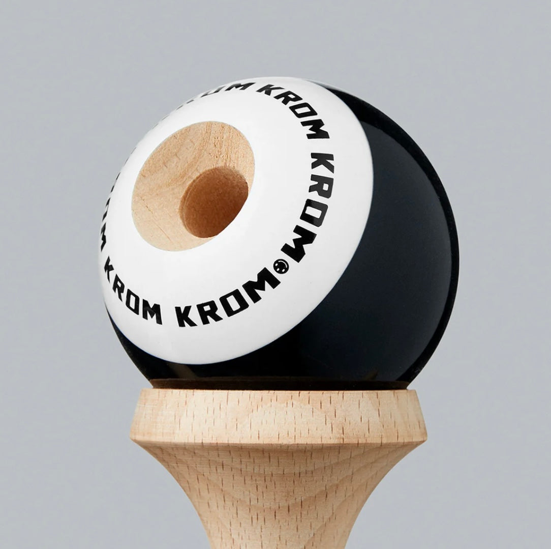 KROM Pop Lol Black Kendama