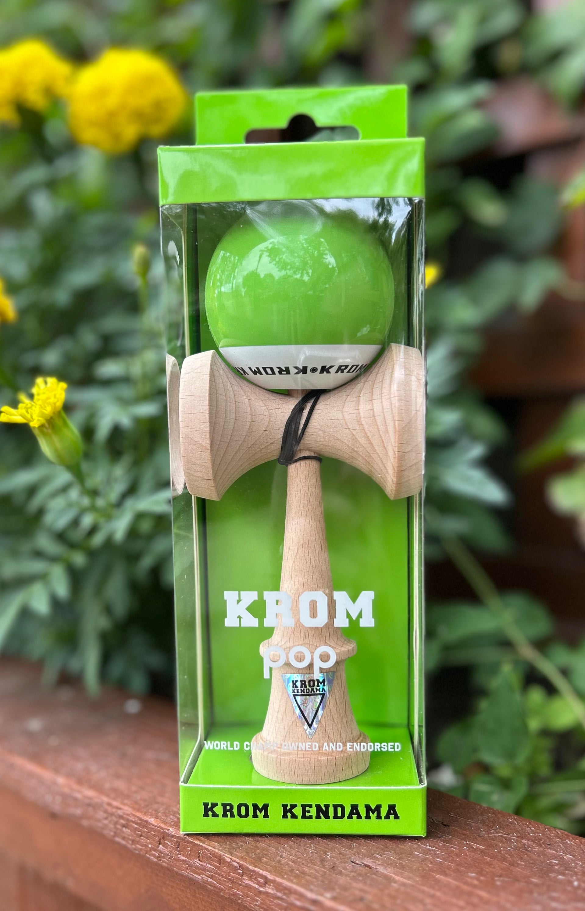 KROM Pop Lol Lime Green Kendama