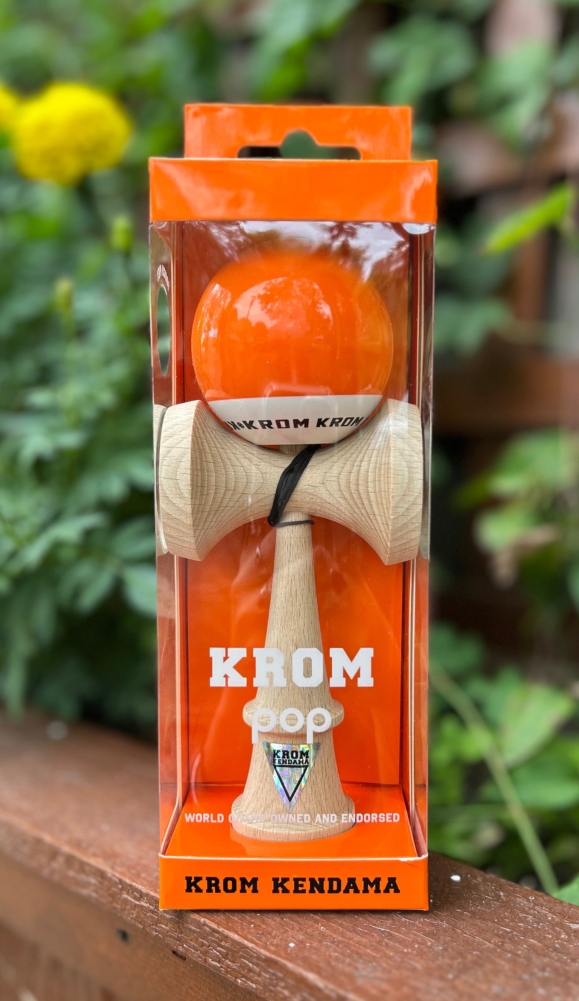 KROM Pop Lol Orange Kendama